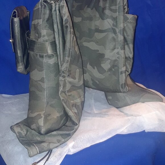 TWO POCKET STILETTO BOOT IN CAMO ( BRAND NEW !!!! )
